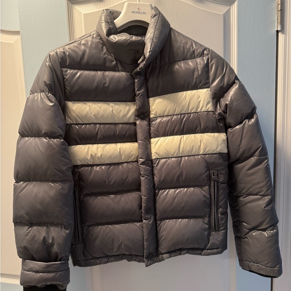 Moncler Puffer Jacket in Gray and Cream